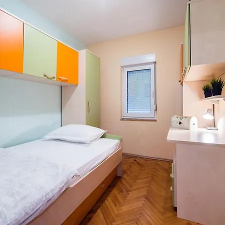 Val * Duće