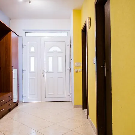 Apartman Val *