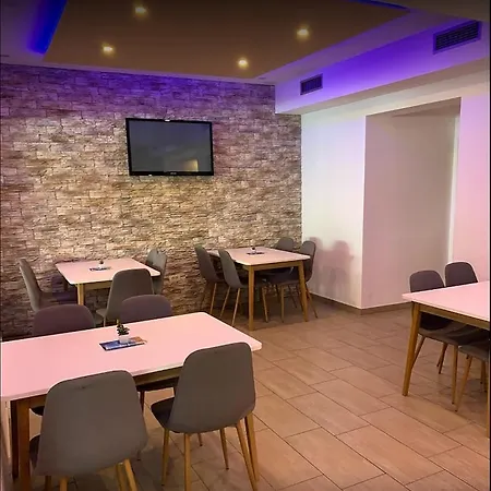 Val Apartman *