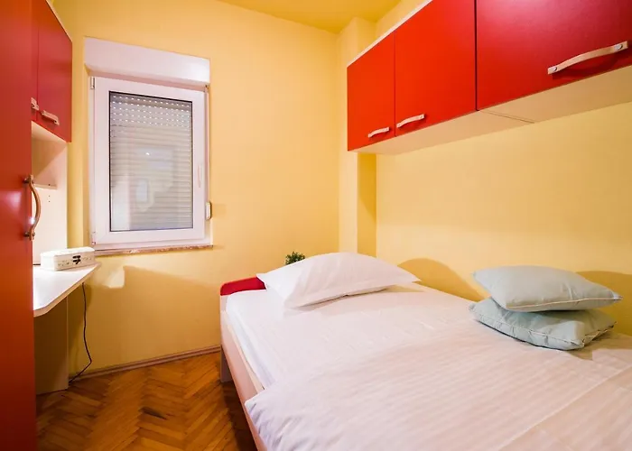 Val Apartment
